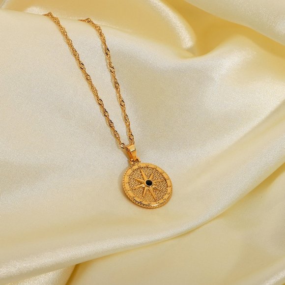 Scarlett Necklace - Picture 4 of 6